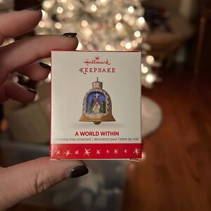 2016 Hallmark Keepsake ornament, a world within